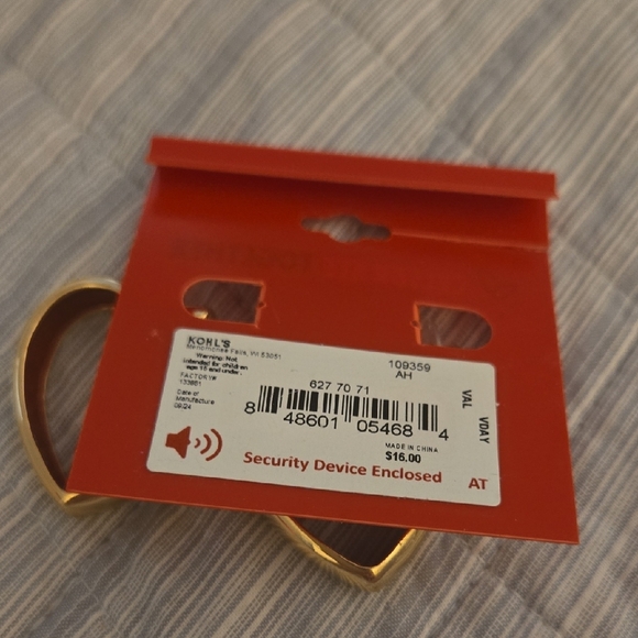 Kohl's Gold Heart Earrings - Picture 2 of 2